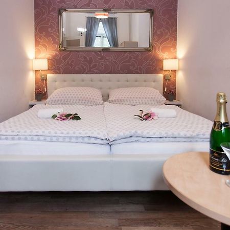 Avenida Park Hotel Теплице Экстерьер фото